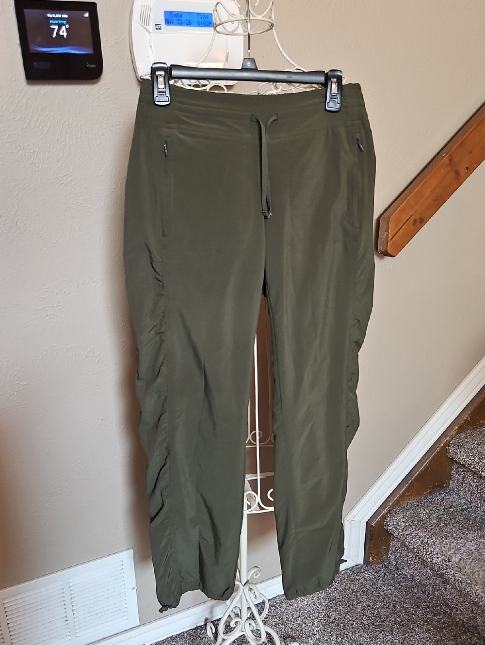 EUC Athleta La Viva Lined Jogger